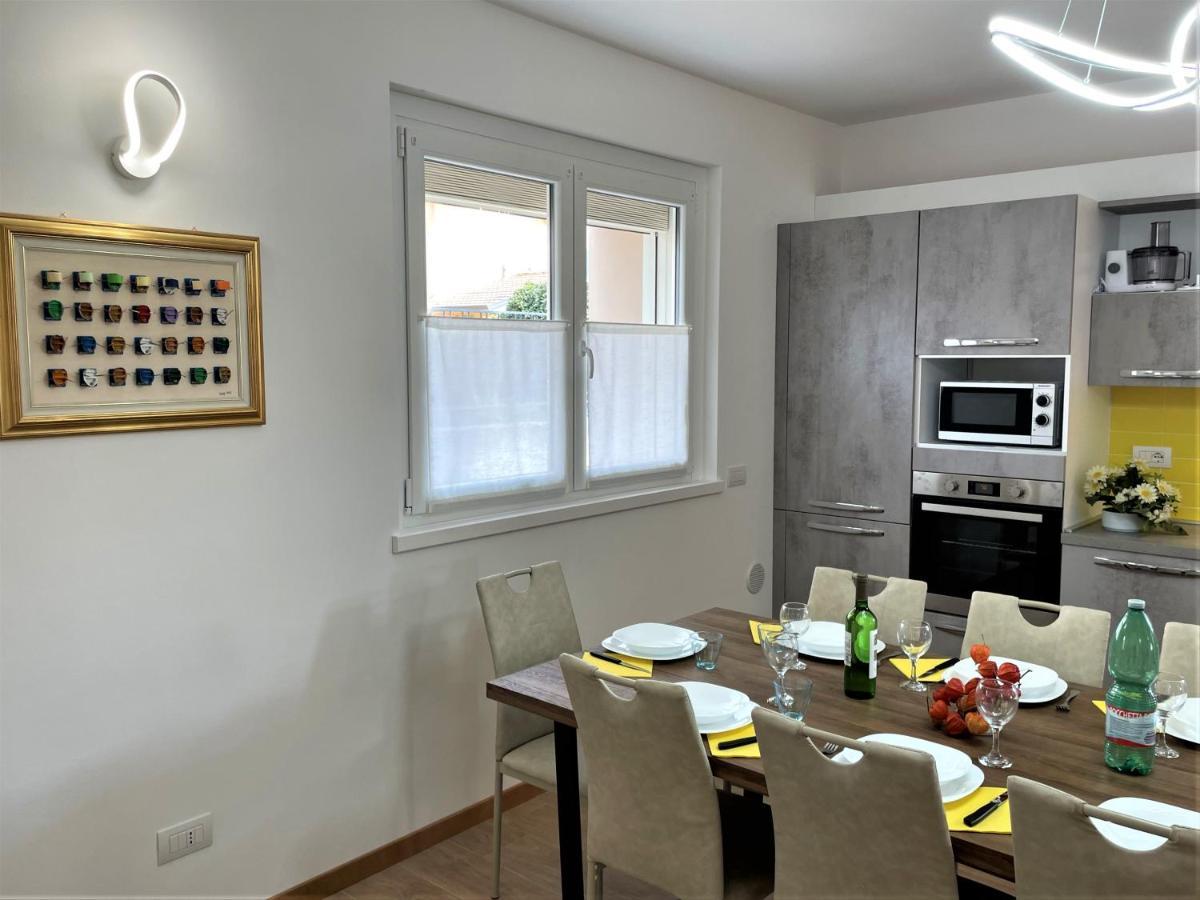 Giorni Felici Tutto Nuovo, Giardino, Parcheggio Apartment Verbania Bagian luar foto