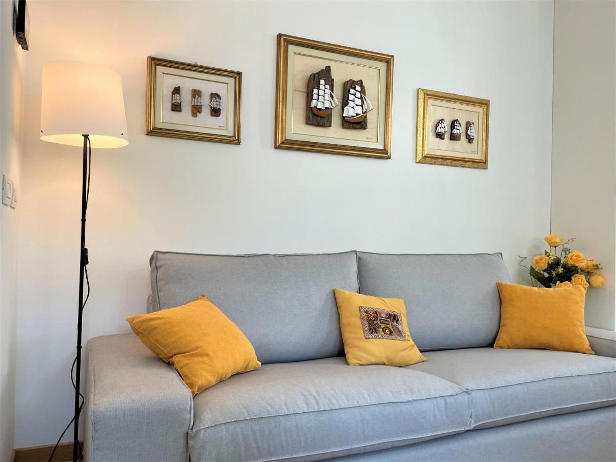 Giorni Felici Tutto Nuovo, Giardino, Parcheggio Apartment Verbania Bagian luar foto