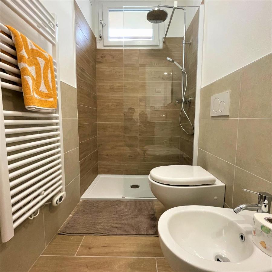 Giorni Felici Tutto Nuovo, Giardino, Parcheggio Apartment Verbania Bagian luar foto