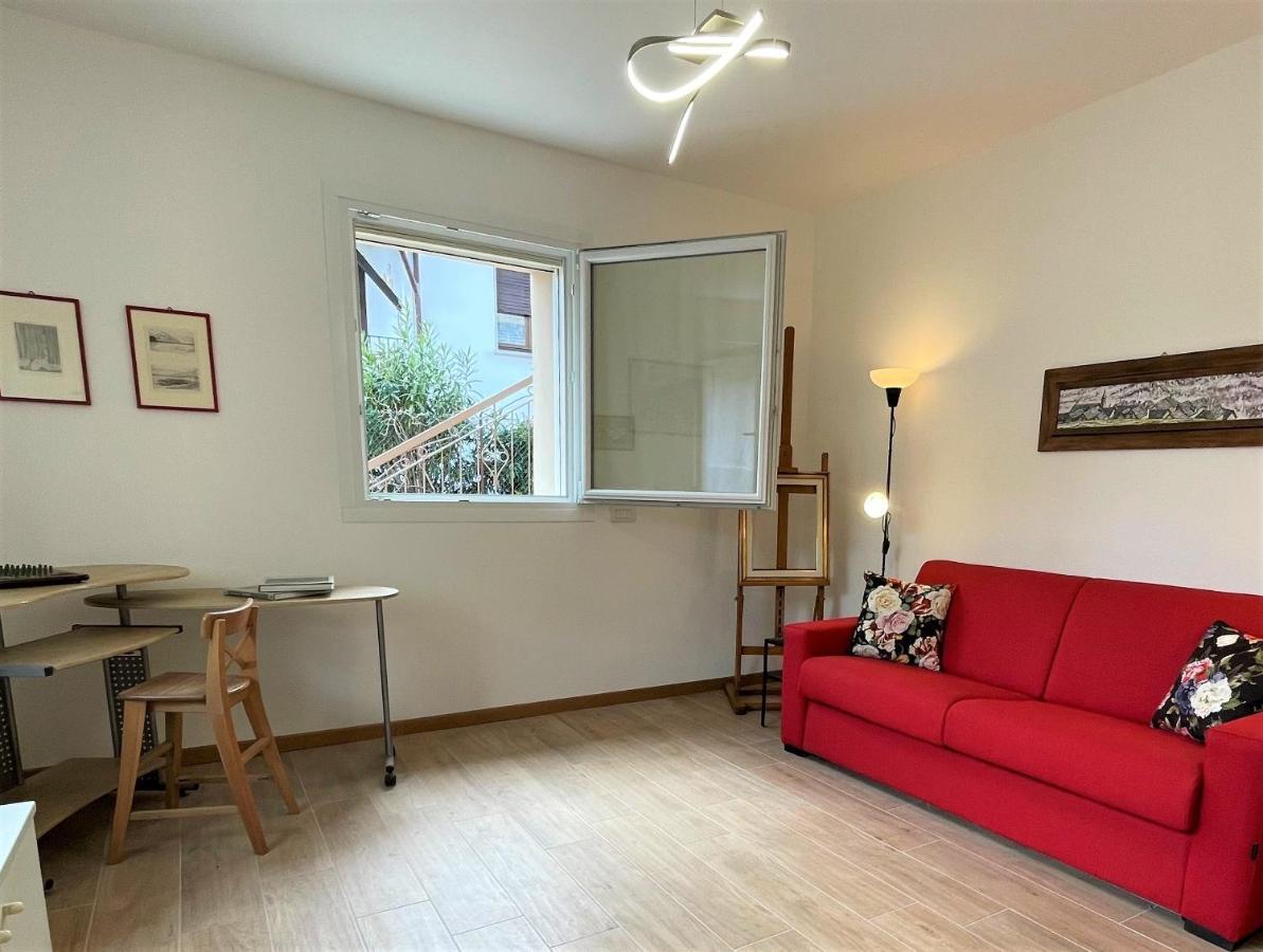 Giorni Felici Tutto Nuovo, Giardino, Parcheggio Apartment Verbania Bagian luar foto
