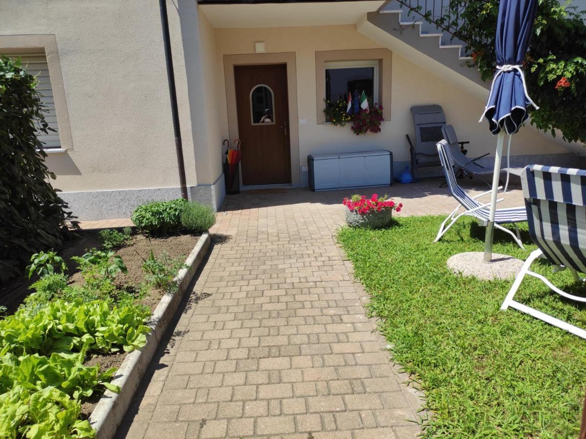 Giorni Felici Tutto Nuovo, Giardino, Parcheggio Apartment Verbania Bagian luar foto
